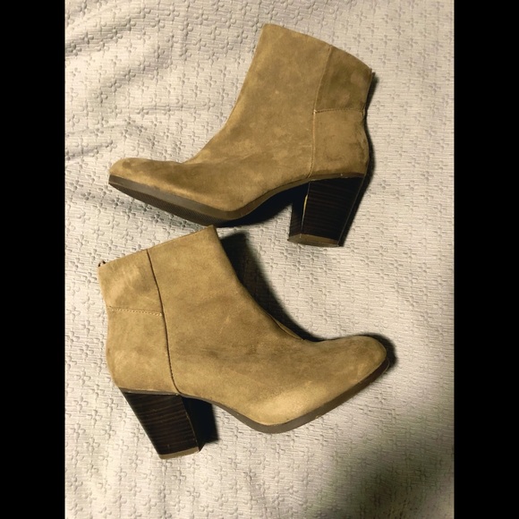 Old Navy Shoes - Old navy booties